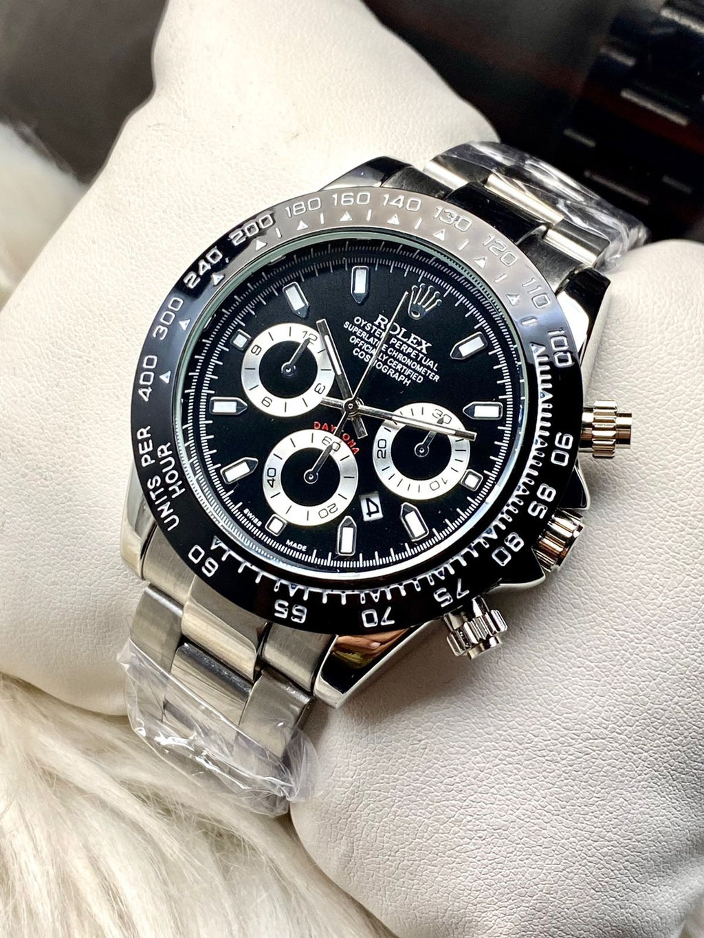 Rolex Daytona Rotating Bezel Quartz Machine | Quartz Chronograph Movement Silver Stainless Steel Strap Watch With Master Lock For Men ( Without Box ) - Black Dial